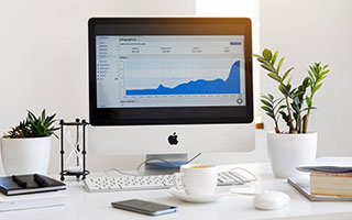 熊猫体育下载-裁判争议不断！五大联赛裁判判罚盘点，五大联赛裁判薪资